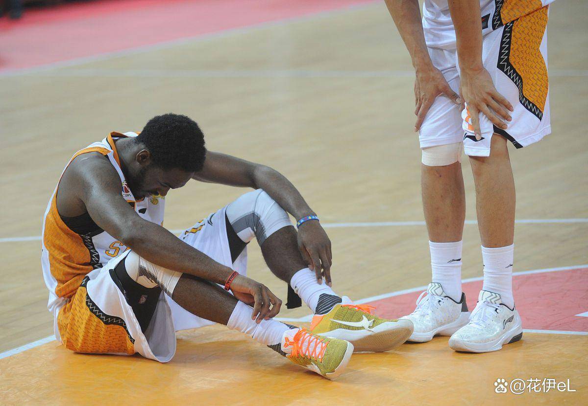 福建队轻取76人,塔图姆状态火热 福建队轻取76人,塔图姆状态火热