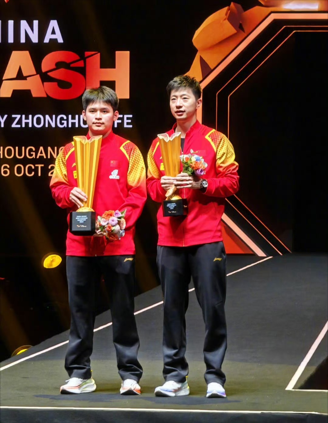 韩国乒乓球队鏖战中国乒乓球队，马龙送出助攻