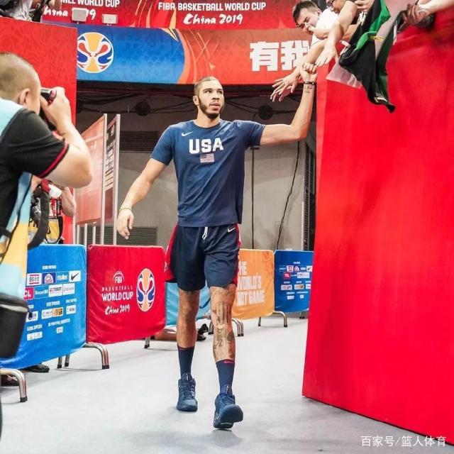 希腊男篮爆冷南韩男篮，塔图姆完成帽子戏法